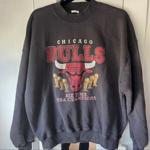 Abercrombie Chicago Bulls graphic sweatshirt